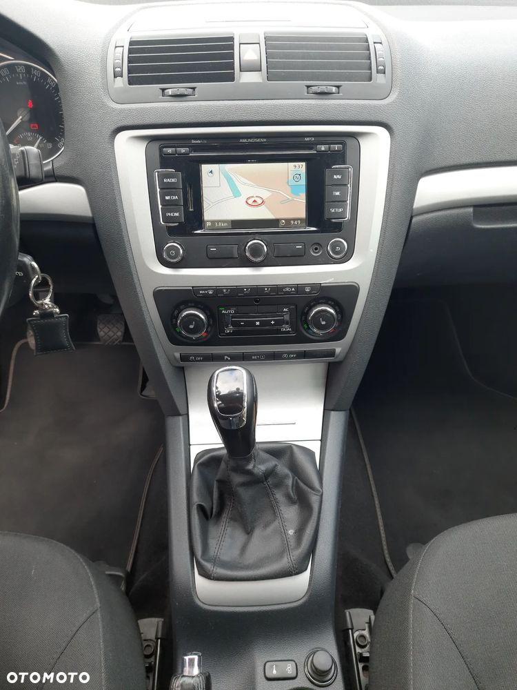Skoda Octavia 1.6 TDI DPF Ambition Green tec - 17