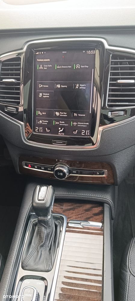 Volvo XC 90 T6 AWD Geartronic Momentum - 10