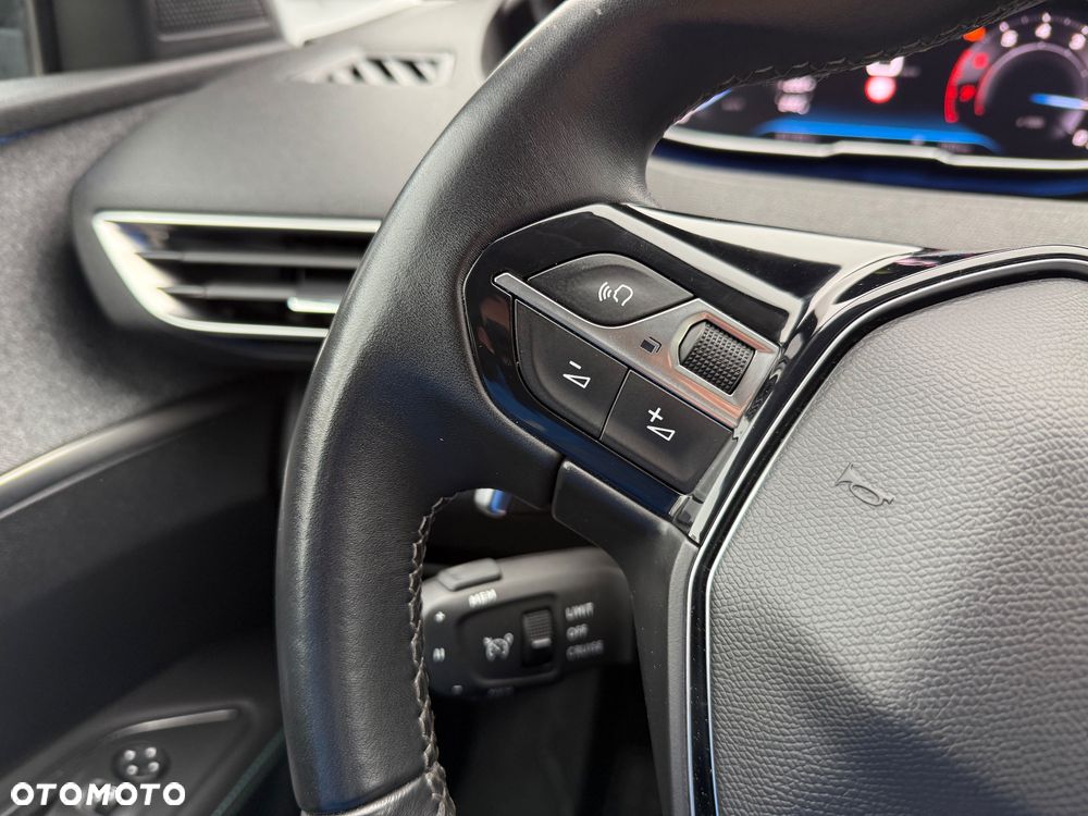 Peugeot 3008 1.2 PureTech Allure S&S EAT8 - 18