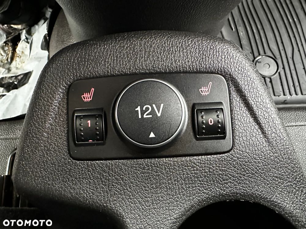 Ford Transit Connect - 17