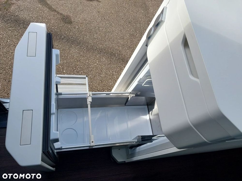 Volkswagen Grand California - 20