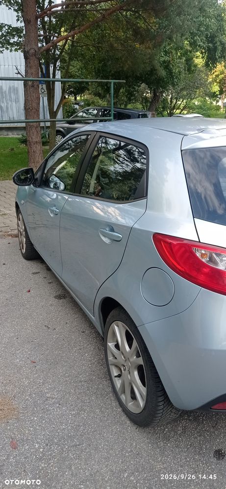 Mazda 2 - 6