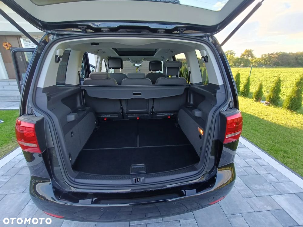 Volkswagen Touran 2.0 TDI DPF Highline DSG - 8