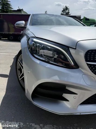 Mercedes-Benz Klasa C 300 9G-TRONIC - 10