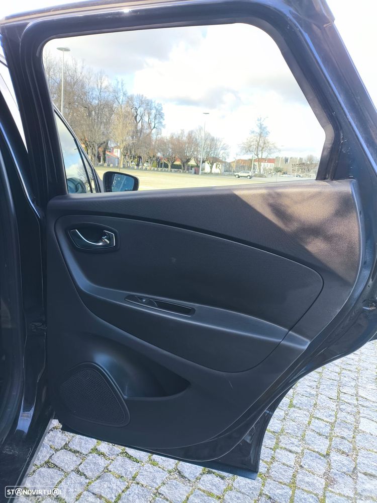 Renault Captur dCi 90 EDC Dynamique - 10