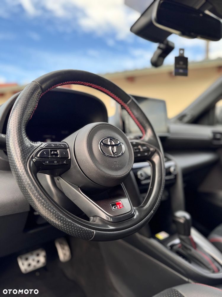 Toyota Yaris 1.5 Selection Style CVT - 12