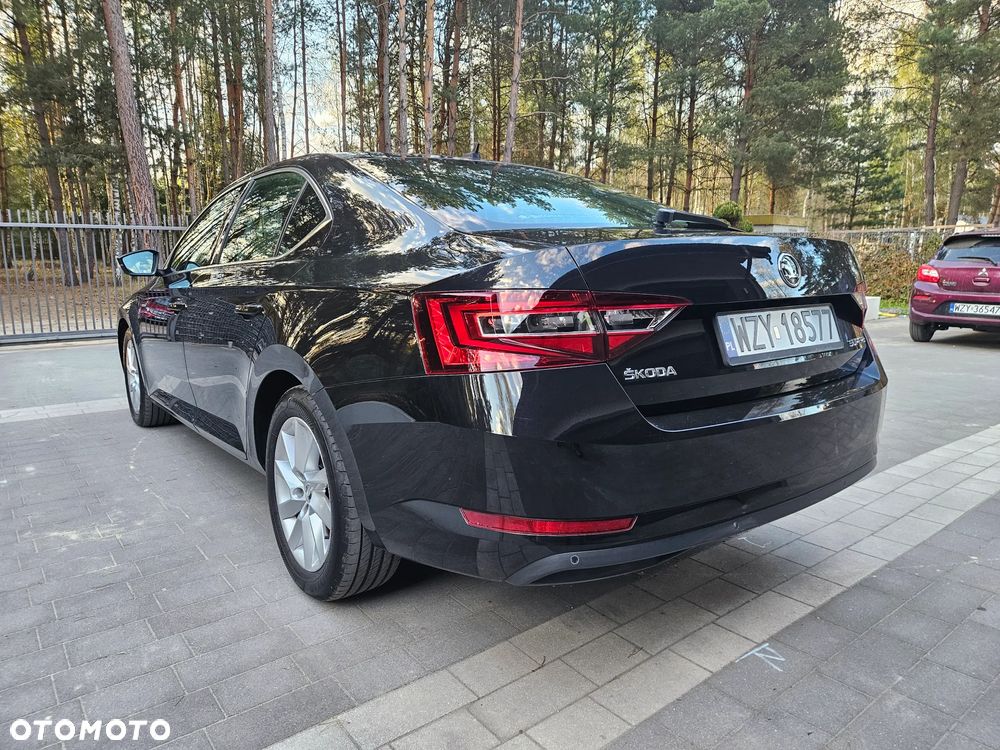 Skoda Superb 2.0 TDI Style - 14