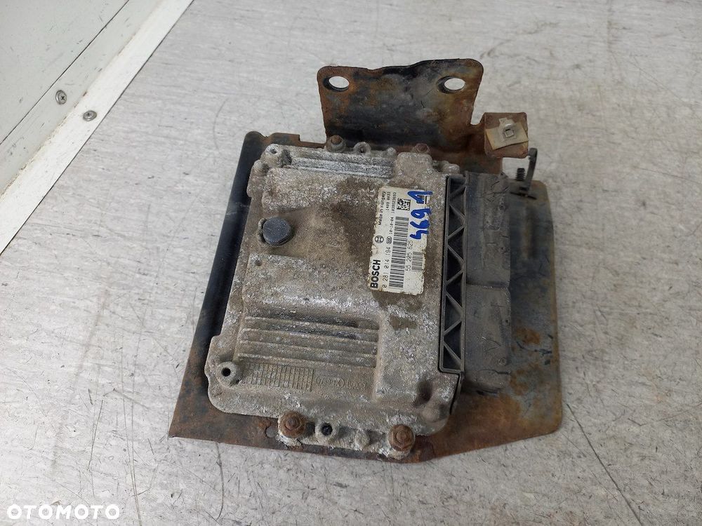KOMPUTER, STEROWNIK OPEL ZAFIRA B 0281014194  55205625 1.9 CDTI - 3