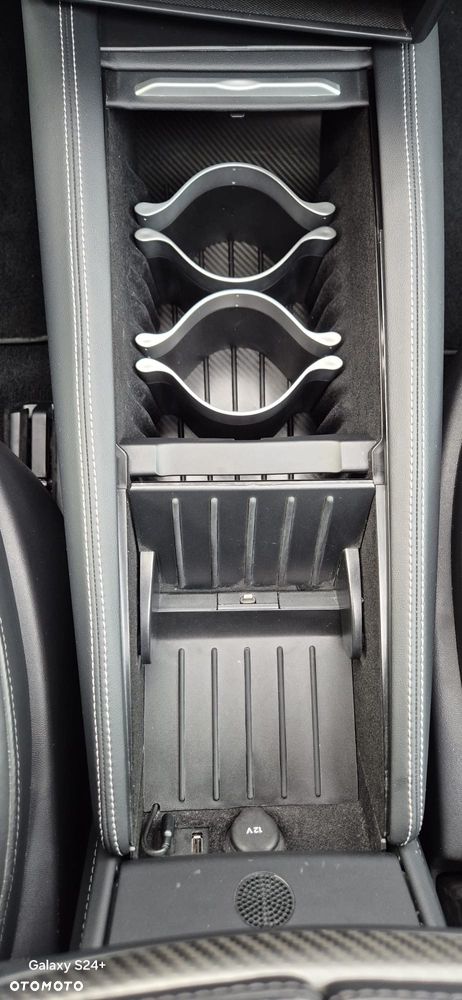 Tesla Model S - 31
