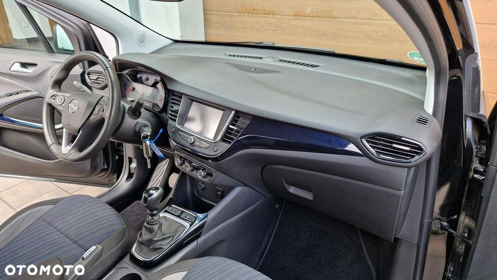 Opel Crossland X - 22