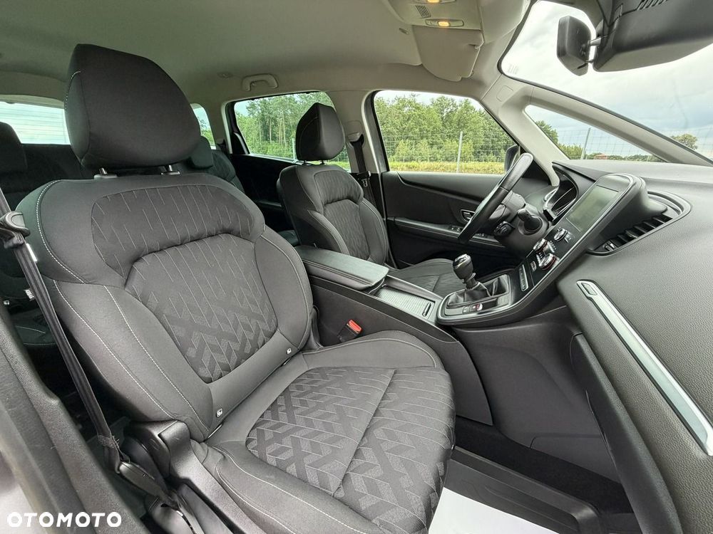 Renault Grand Scenic - 9