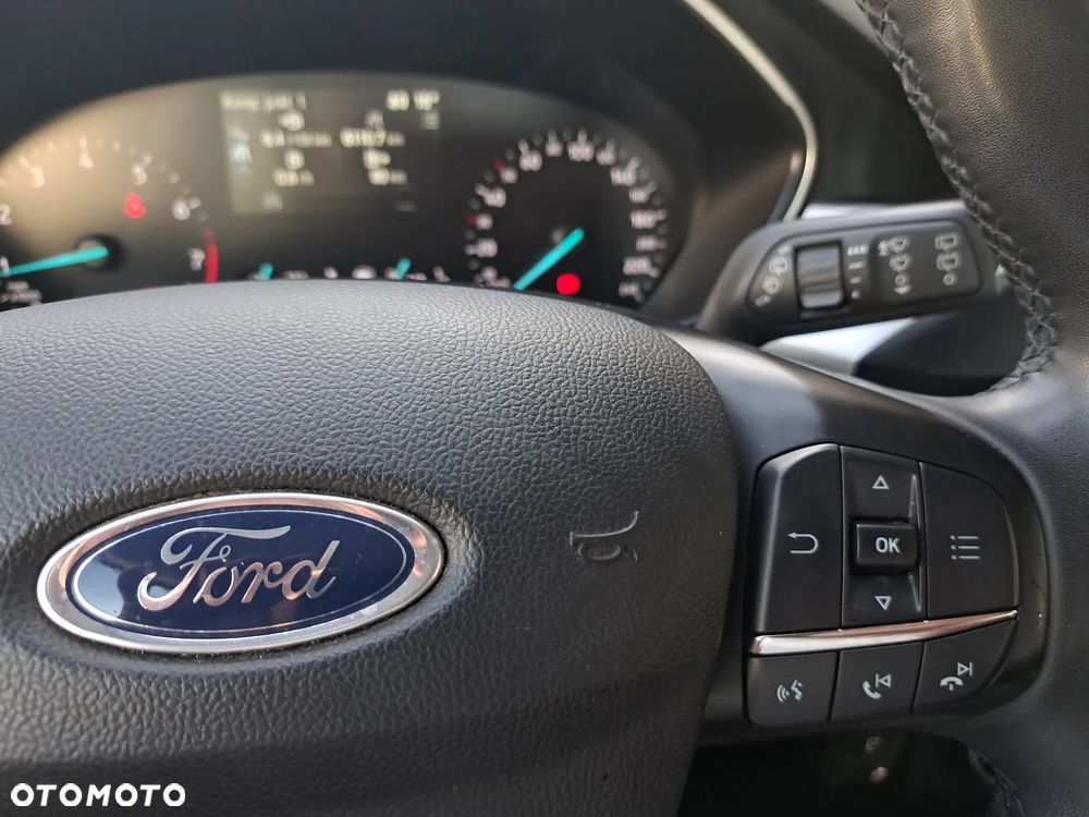 Ford Focus 1.0 EcoBoost mHEV Connected - 23