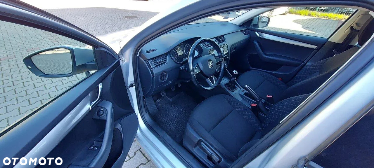 Skoda Octavia 1.6 TDI Active - 9
