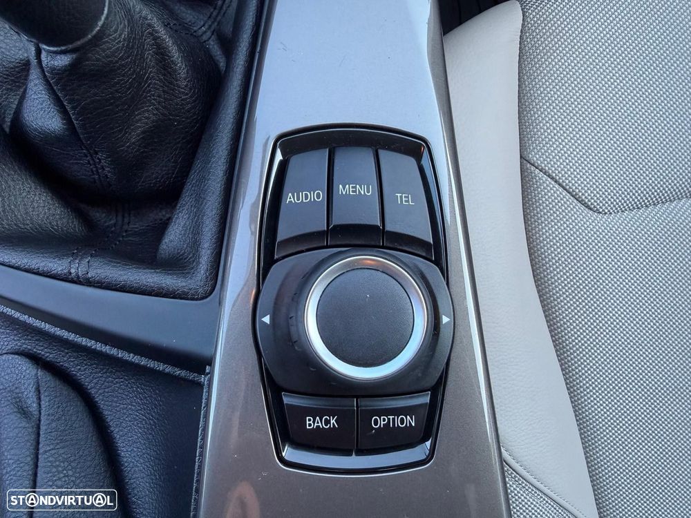 BMW 320 d Line Modern - 22