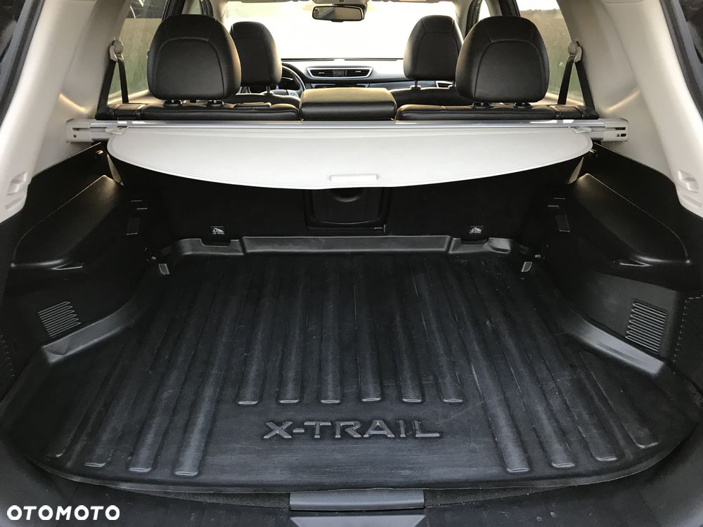 Nissan X-Trail 1.6 DCi N-Connecta - 12