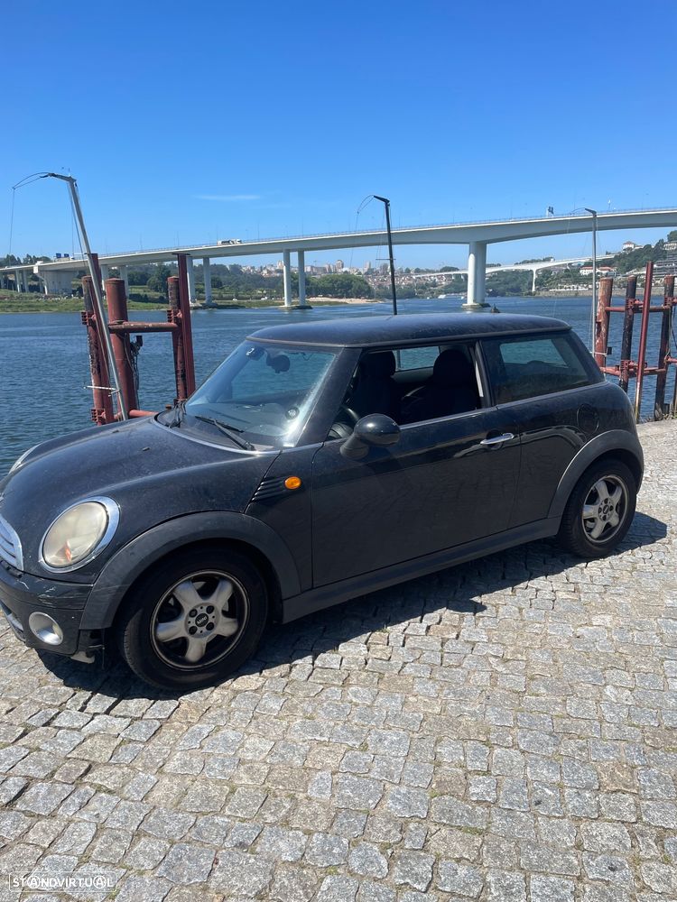 MINI 3 Portas Cooper D - 1