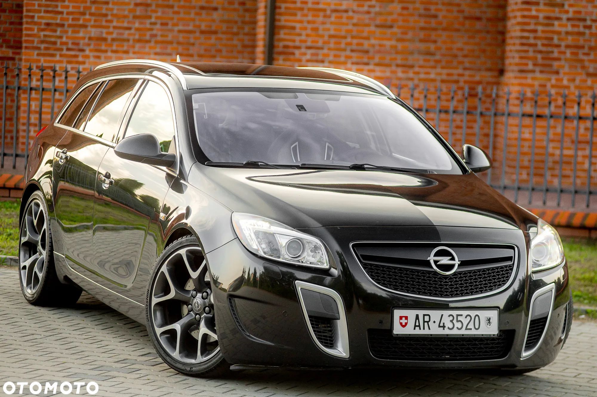 Opel Insignia 2.8 T V6 OPC - 1