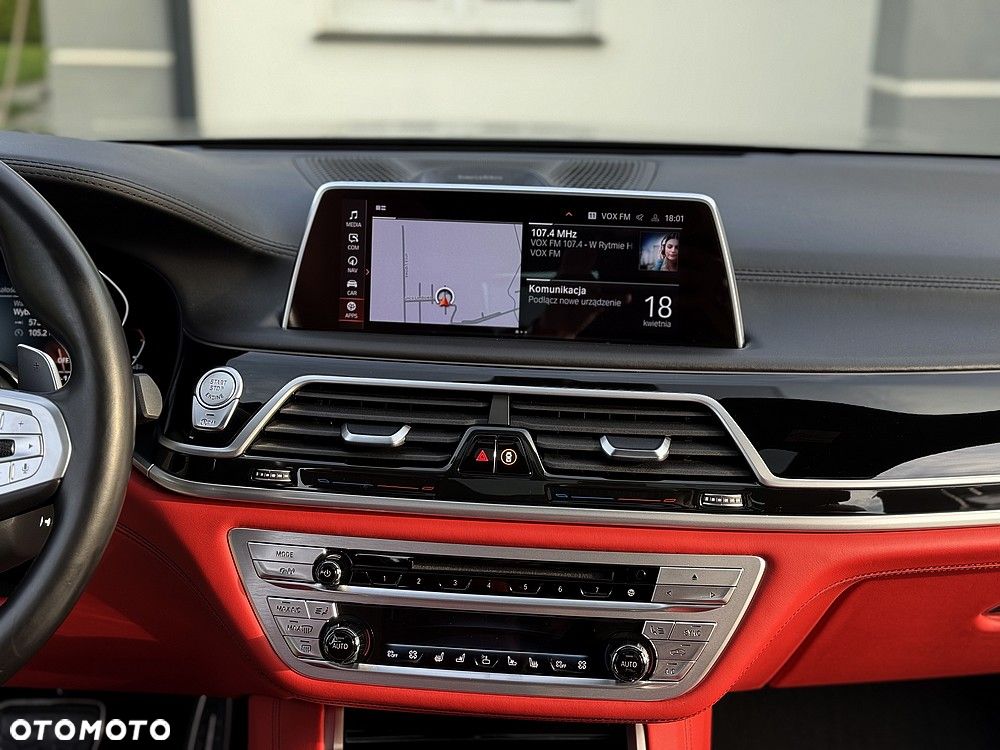 BMW Seria 7 750Ld xDrive sport - 28
