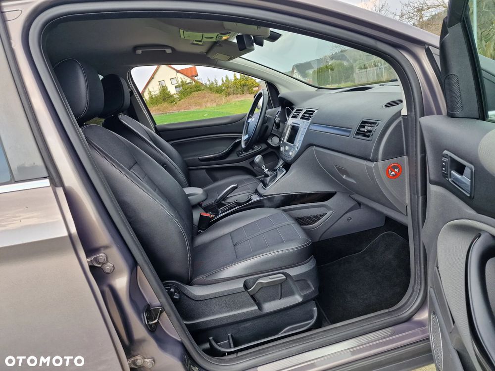 Ford Kuga 2.0 TDCi 4x4 Titanium - 8