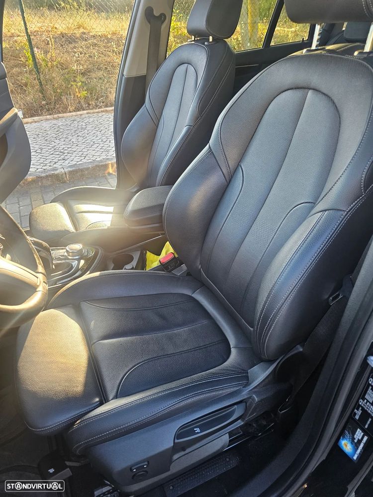 BMW 218 Gran Tourer i 7L Line Sport Auto - 12