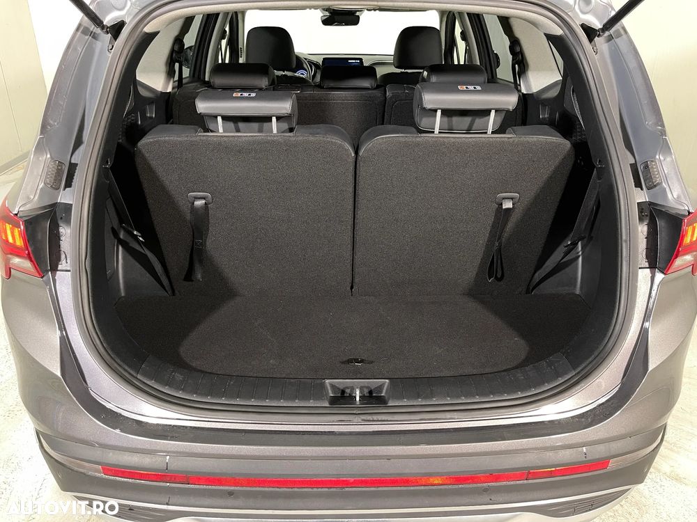 Hyundai Santa Fe 1.6 Plugin-Hybrid 4WD SEVEN Prime - 16