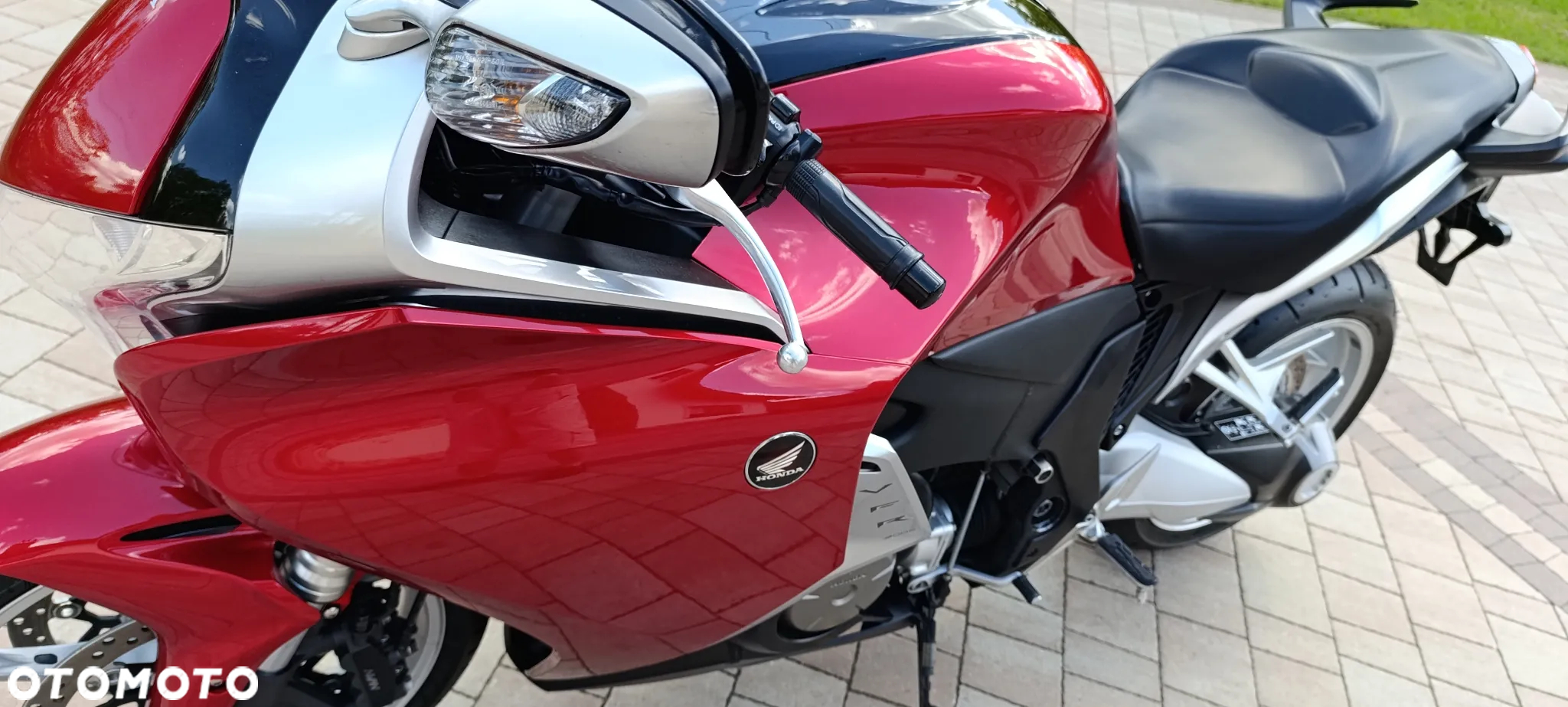 Honda VFR - 14