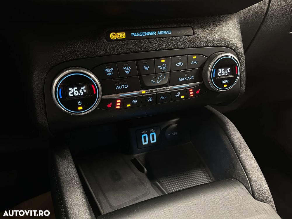 Ford Kuga 1.5 EcoBlue A8 FWD Titanium - 20