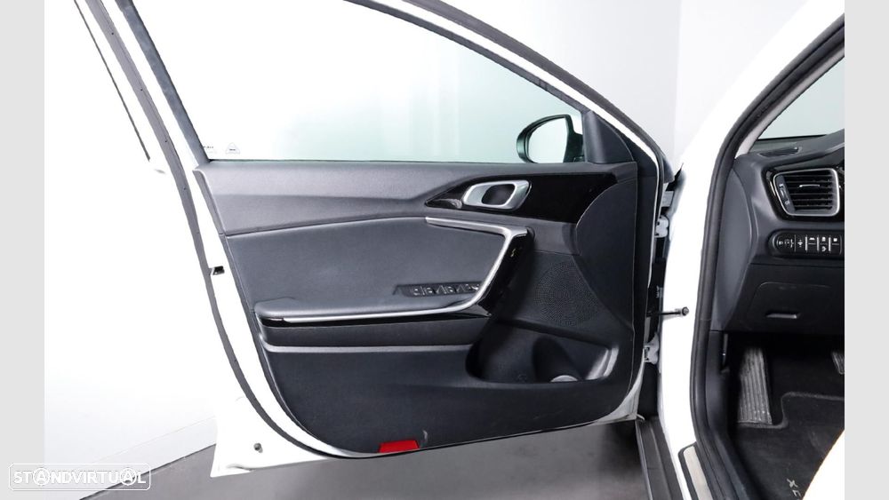 Kia XCeed 1.6 GDi PHEV Drive - 7