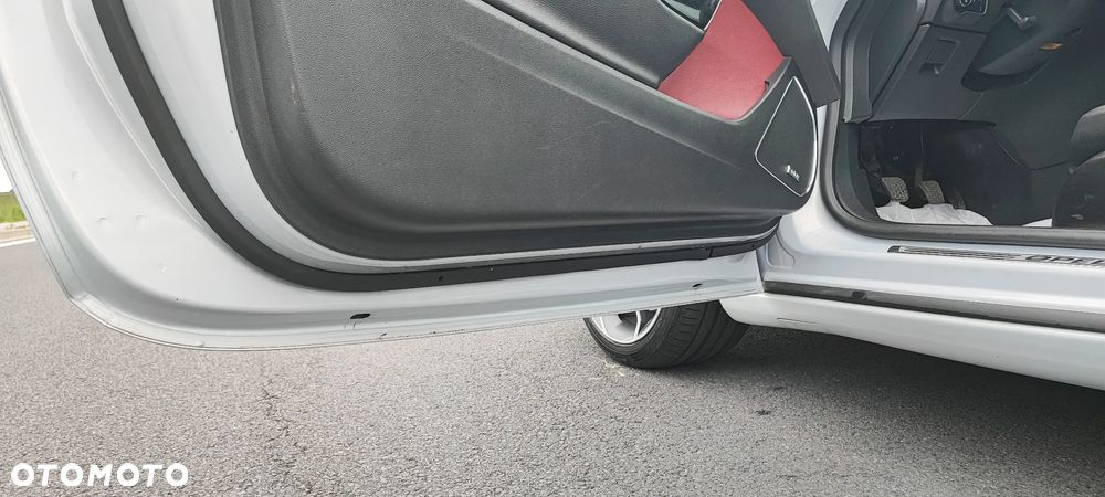Opel Astra 1.6 Turbo Edition - 30