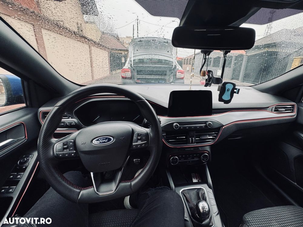 Ford Focus 1.0 EcoBoost Trend - 8
