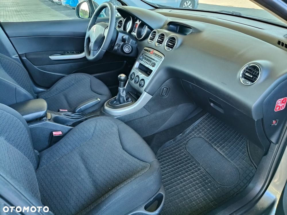 Peugeot 308 1.6 Trendy - 12