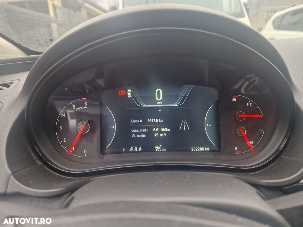 Opel Insignia 2.0 CDTI ECOTEC 4X4 Aut. - 9