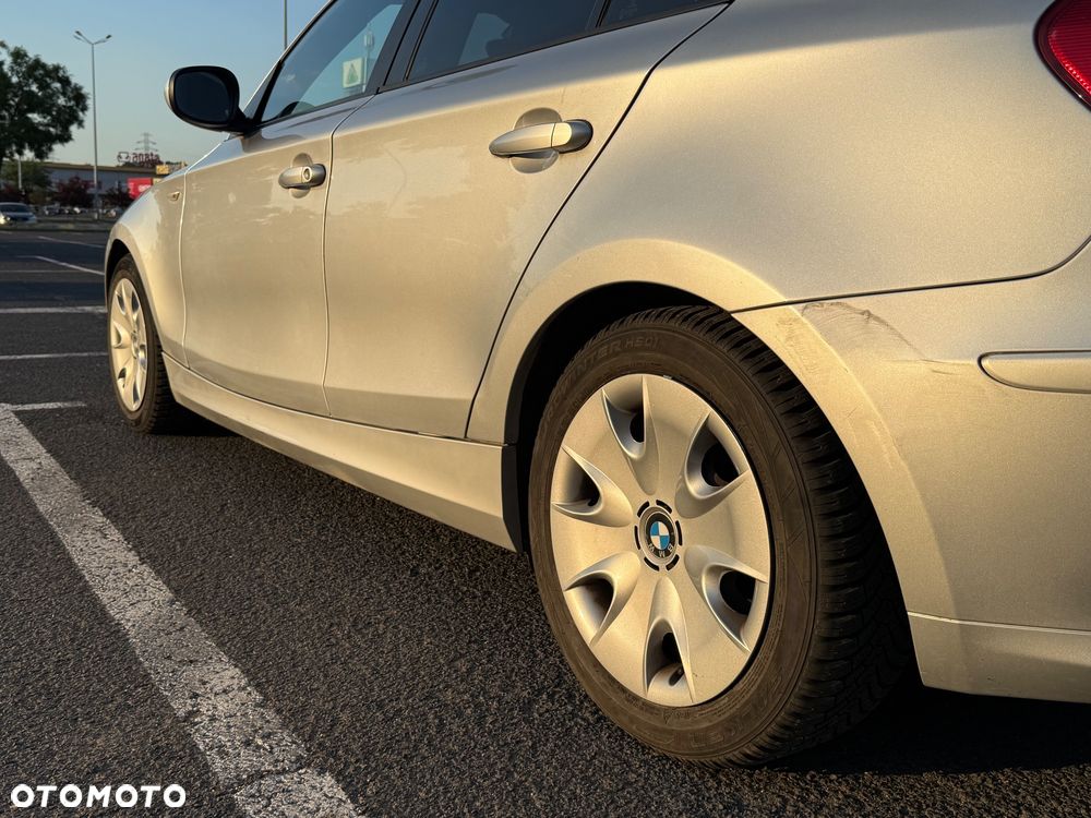BMW Seria 1 116d - 19
