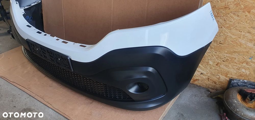 Zderzak przód przedni Renault Trafic III Lift - 3