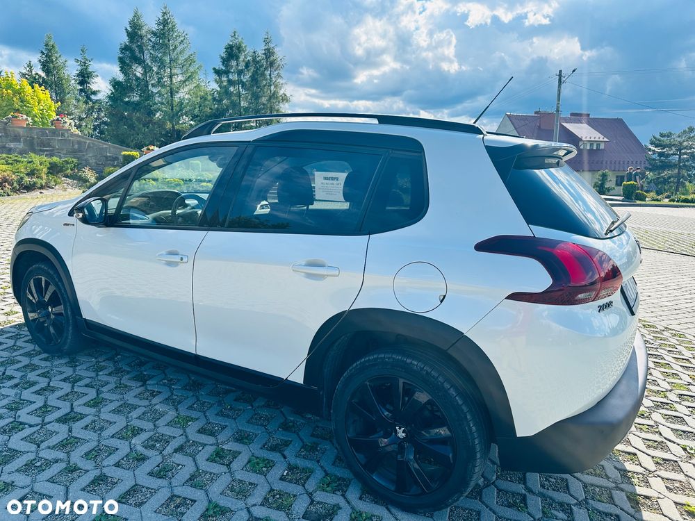 Peugeot 2008 1.2 Pure Tech GPF Allure S&S EAT6 - 14