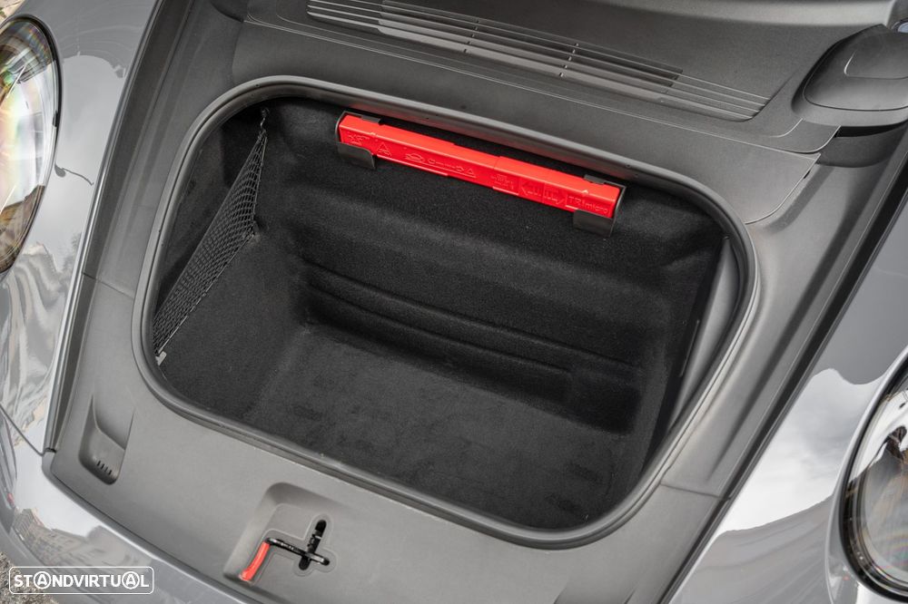 Porsche 911 (992) Carrera 4 GTS - 43