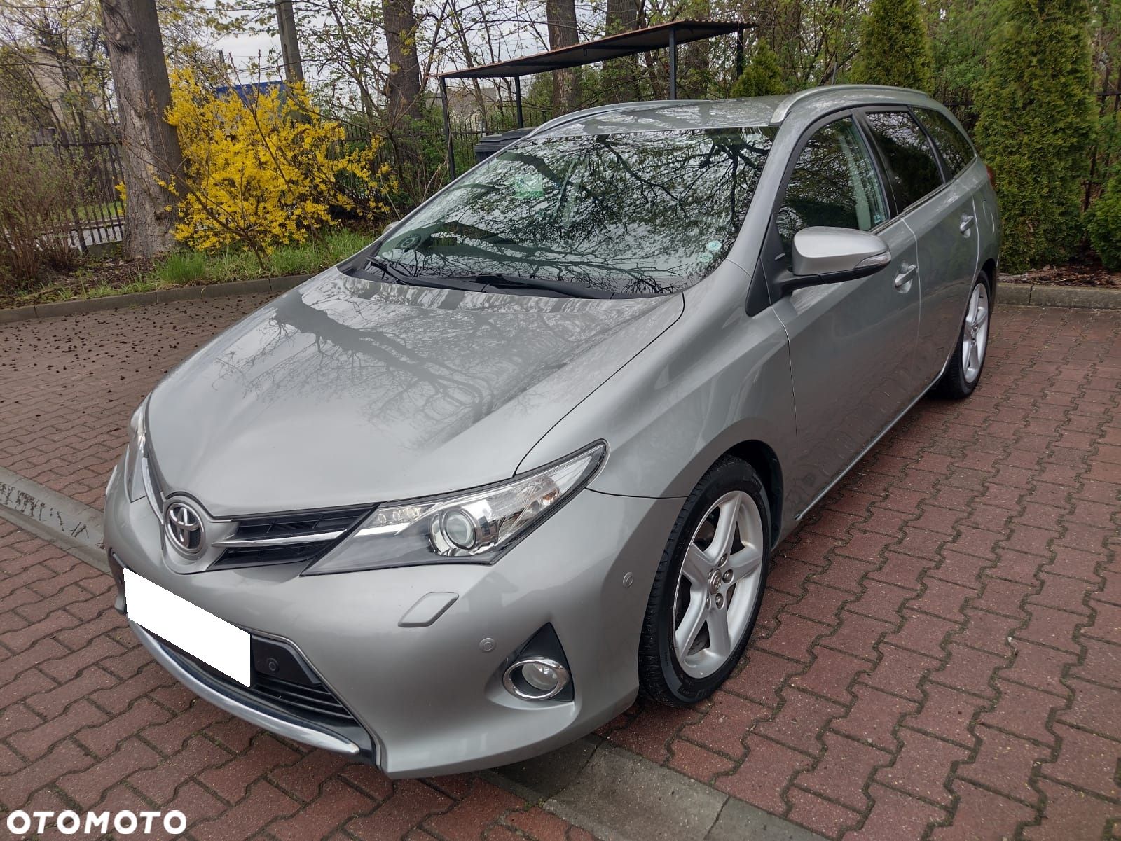 Toyota Auris 2.0 D-4D Life - 1