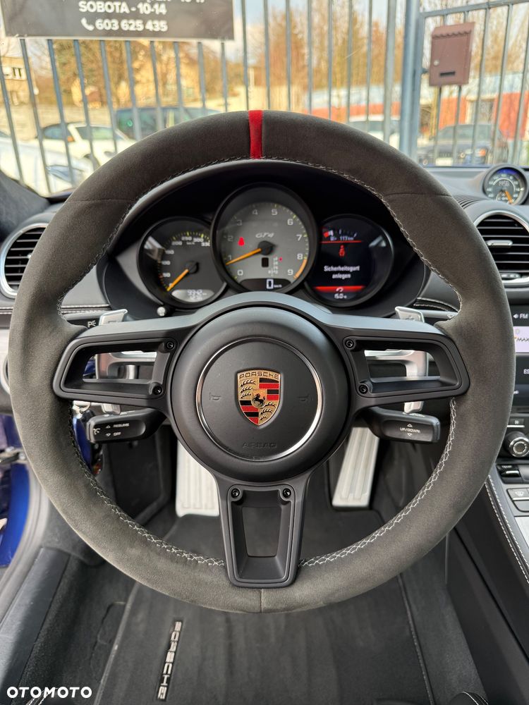 Porsche 718 Cayman GT4 PDK - 17