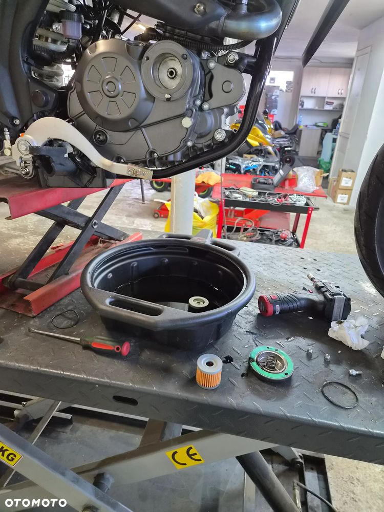 Yamaha WR - 24