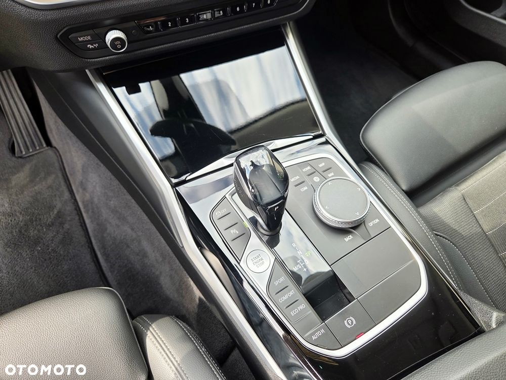 BMW Seria 3 - 32