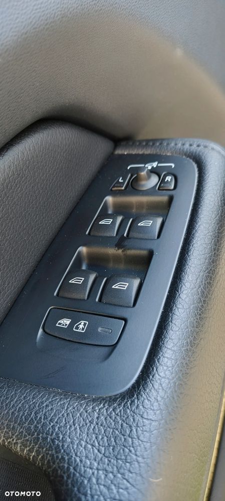 Volvo XC 60 B4 D Inscription - 12