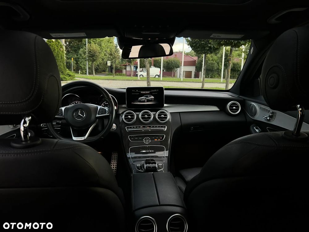 Mercedes-Benz Klasa C AMG 43 4Matic 9G-TRONIC - 30