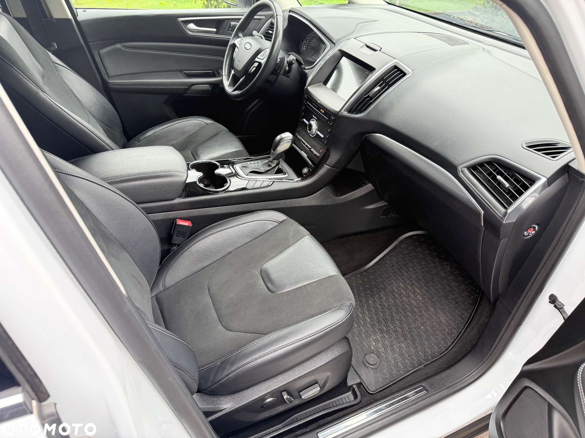 Ford S-Max 2.0 TDCi 4WD Titanium PowerShift - 6