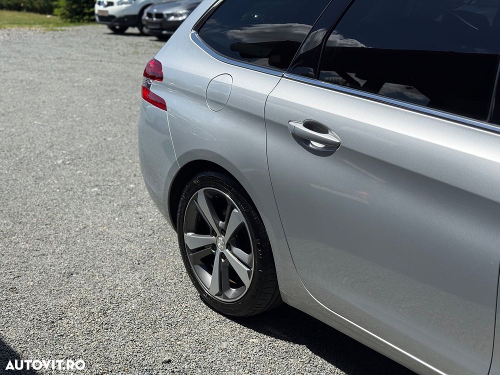 Peugeot 308 BlueHDi 150 Stop & Start Allure - 29