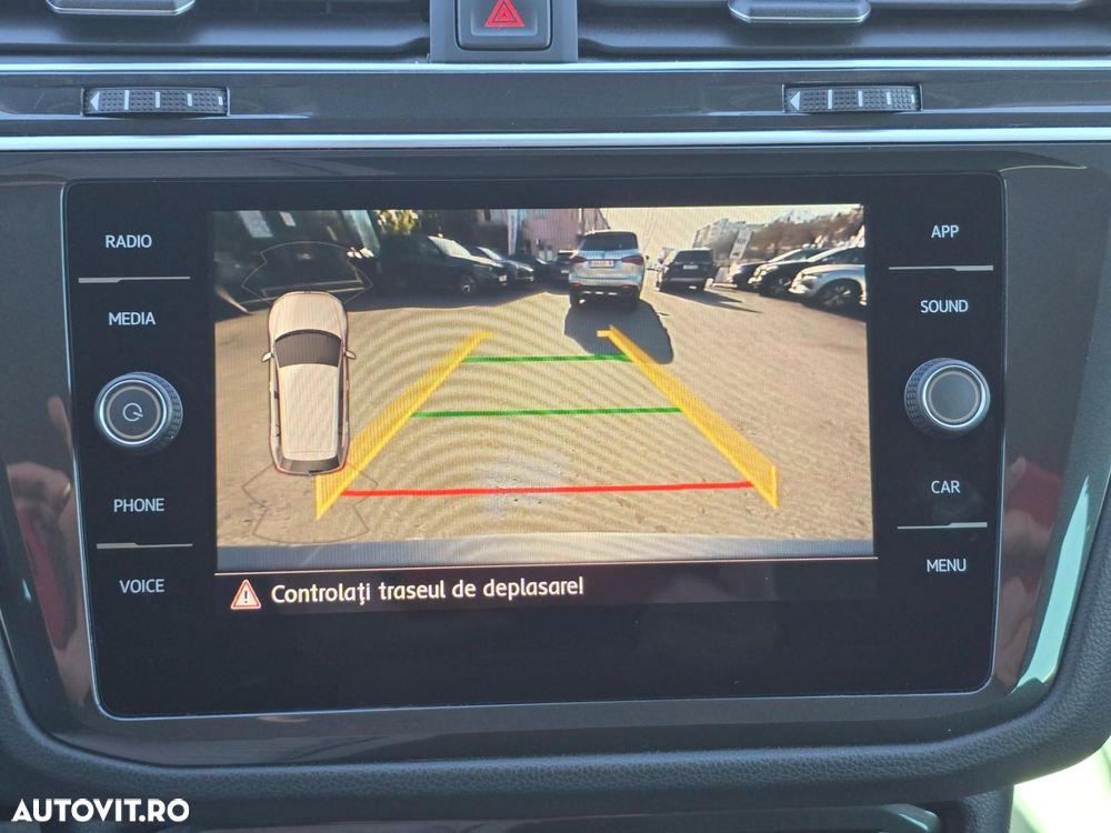 Volkswagen Tiguan - 25