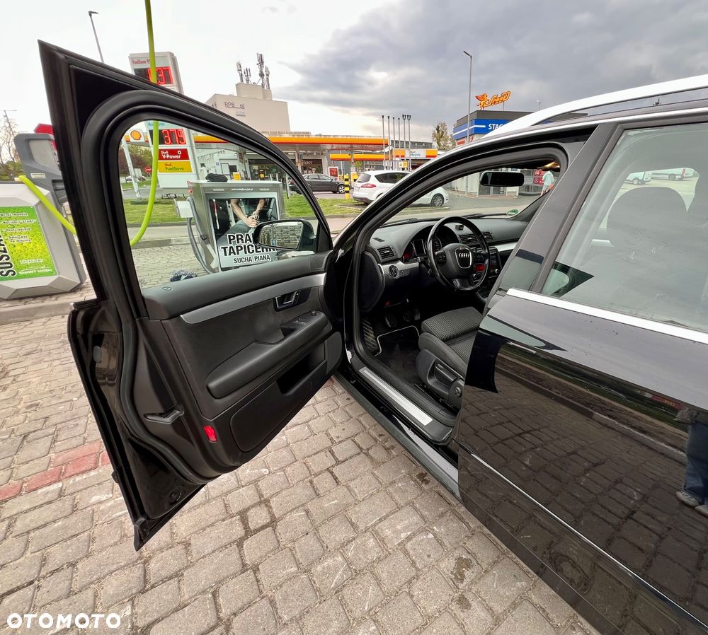 Audi A4 Avant 2.0 TDI - 17