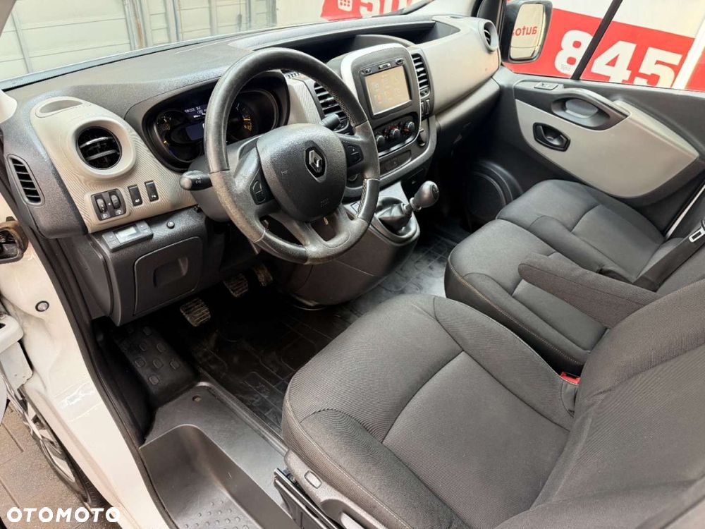 Renault trafic - 18