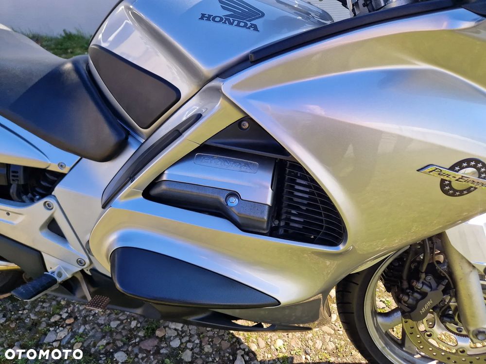 Honda ST - 14