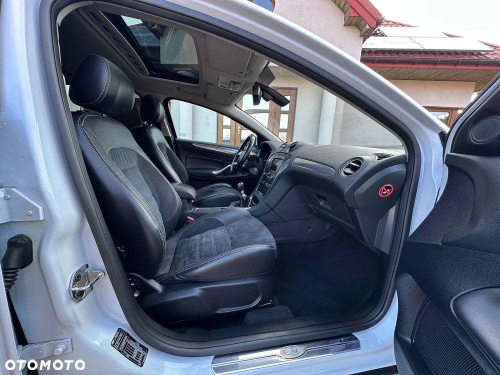 Ford Mondeo 1.6 TDCi Platinium X Plus (Titanium) - 25