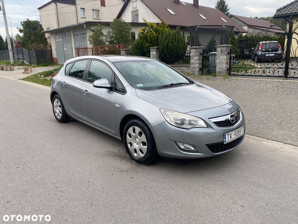 Opel Astra 1.4 Cosmo - 1